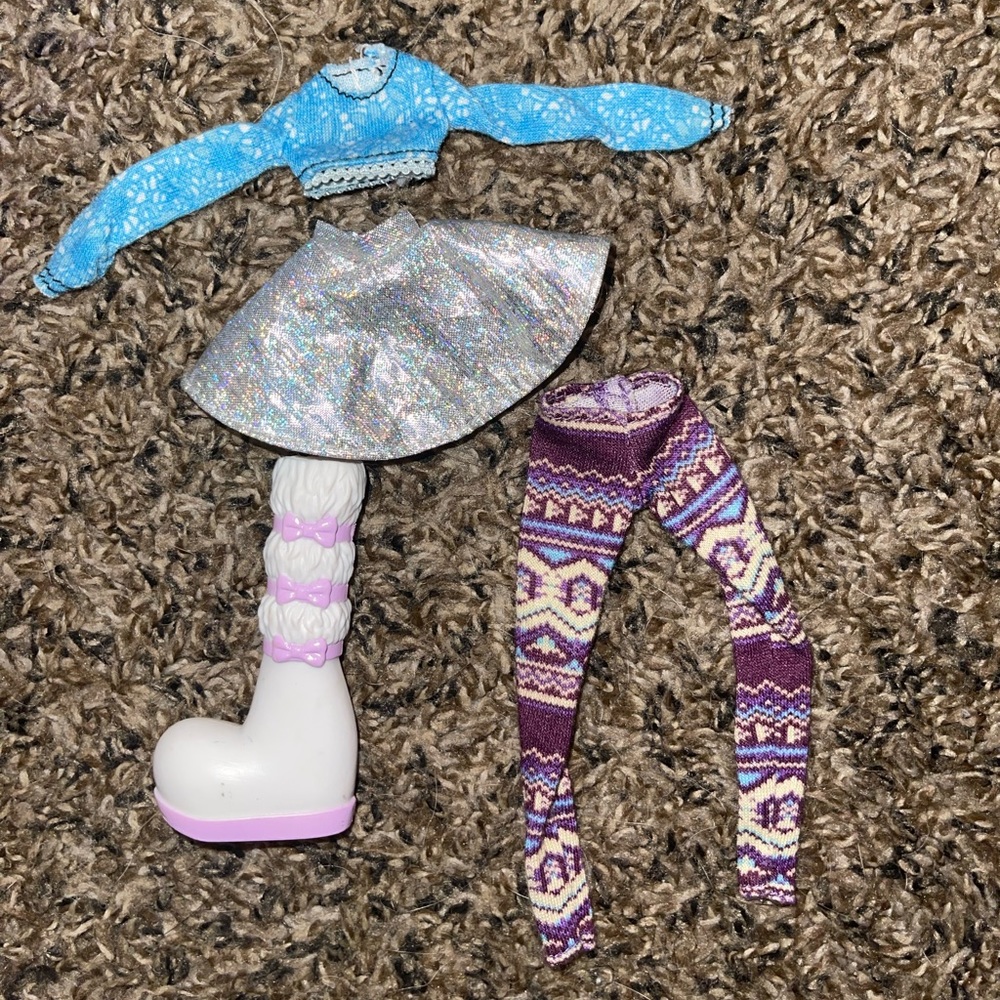 Snowkissed Yasmin Clothes (2015) | Bratz